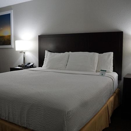 Days Inn By Wyndham Mexico Dış mekan fotoğraf